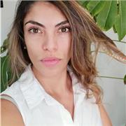 Soy profesora de español nativa, resido en la comunidad valenciana, tengo 35 años
Las clases pueden ser particulares o a distancia, elijo los medios recreativos para aprender de una manera distinta